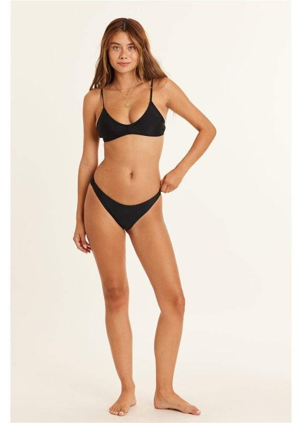 SET BIKINI SISSTR