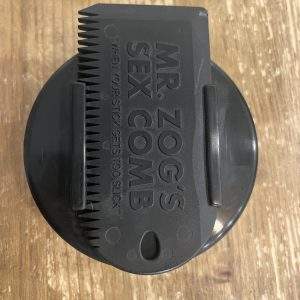 CAJA SEXWAX CONSERVADOR
NEGRA CON PEINE NEGRO